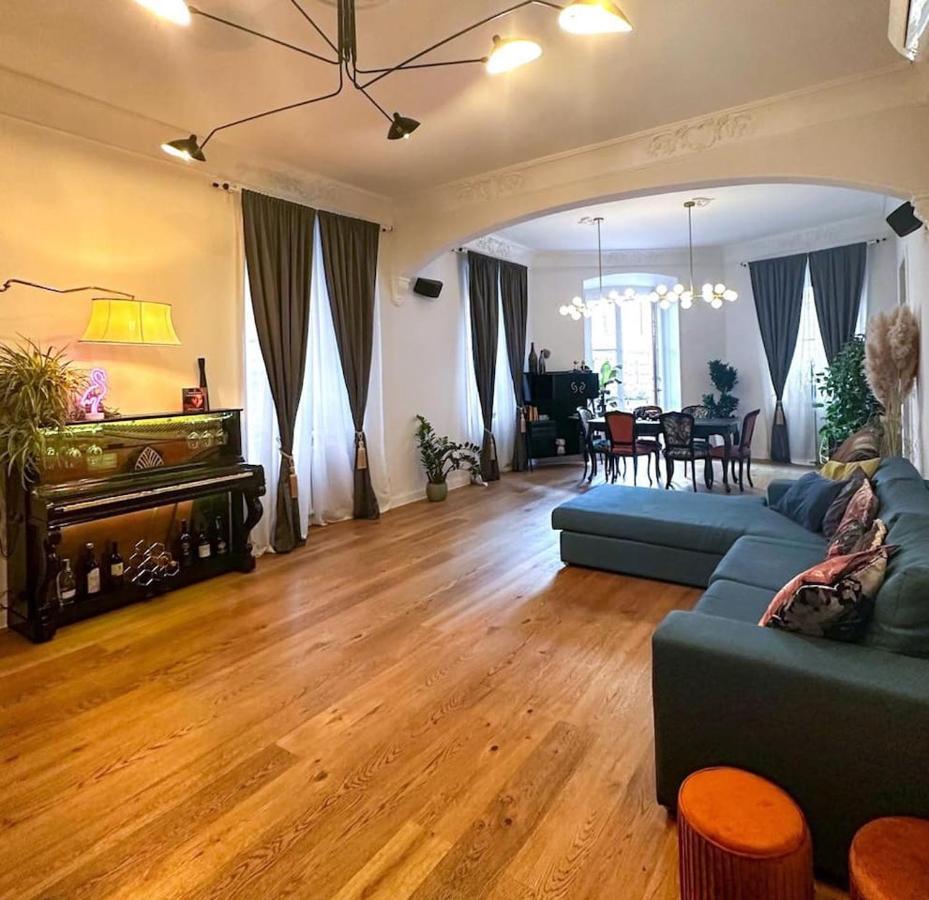 Bay Of Art Apartment Trieste Bagian luar foto